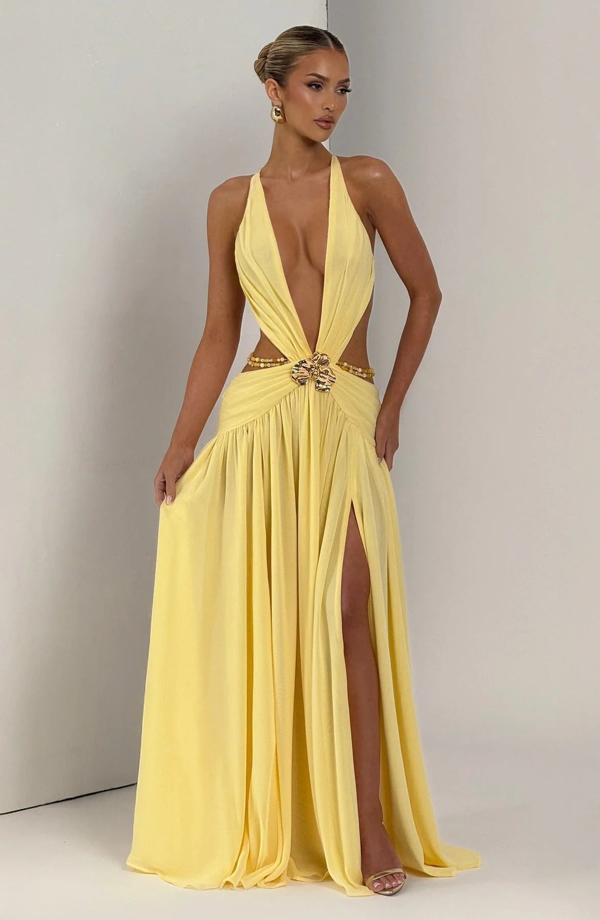 Vestido Largo Amarillo con Escote en V