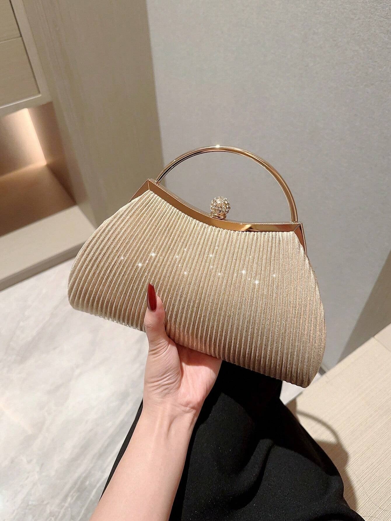 Essenzo – Clutch Luciana